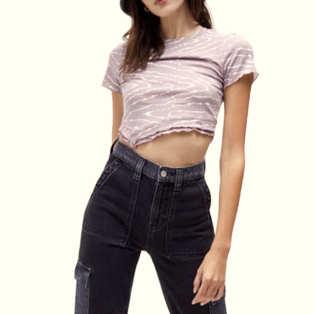 Crop asymmetrical hem tee shirt